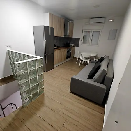 Apartment Gorgeous In Martorell-barcelona